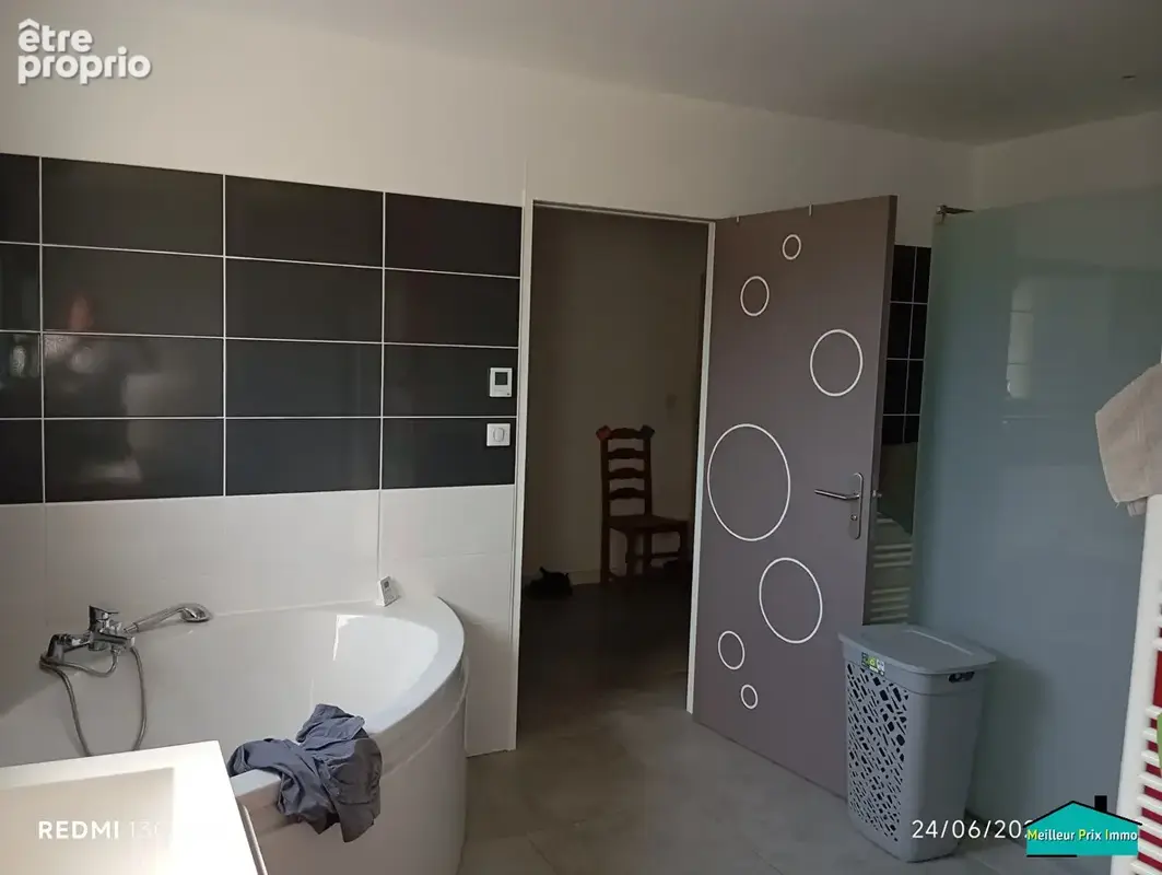 Maison de plain pied centre bourg TOUVOIS - photo 9