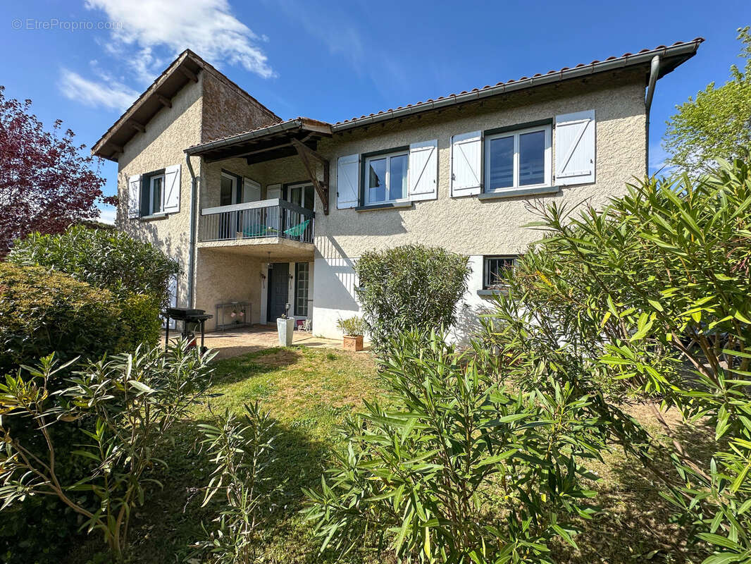 Maison à SAINT-CLAIR-DU-RHONE