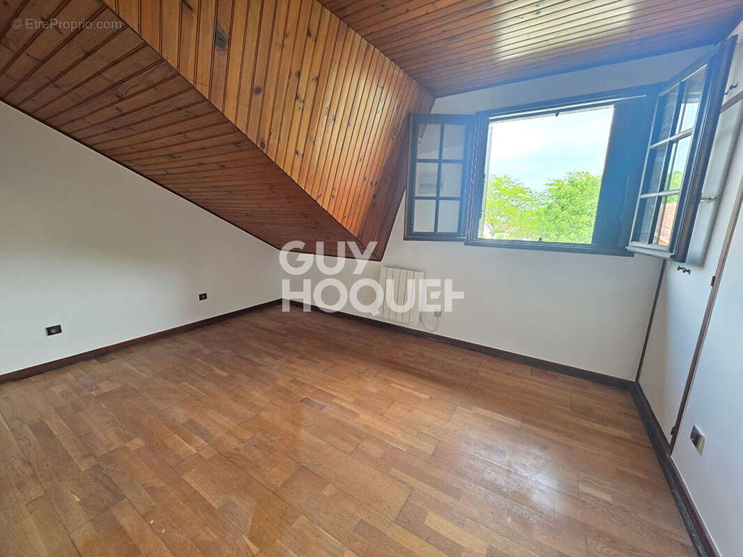 Maison à MONTREUIL