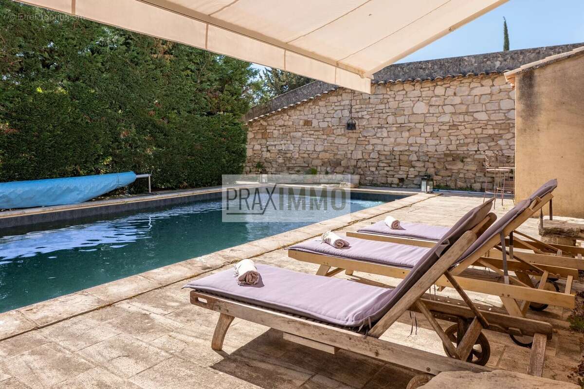 427 m² à Mazan  - photo 8