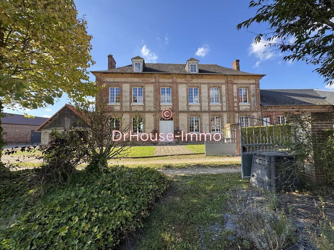 Maison à SAINT-VAAST-D&#039;EQUIQUEVILLE