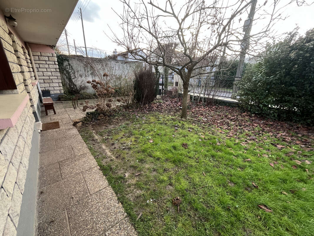 Grande Maison Familiale avec revenu locatif ! - photo 13