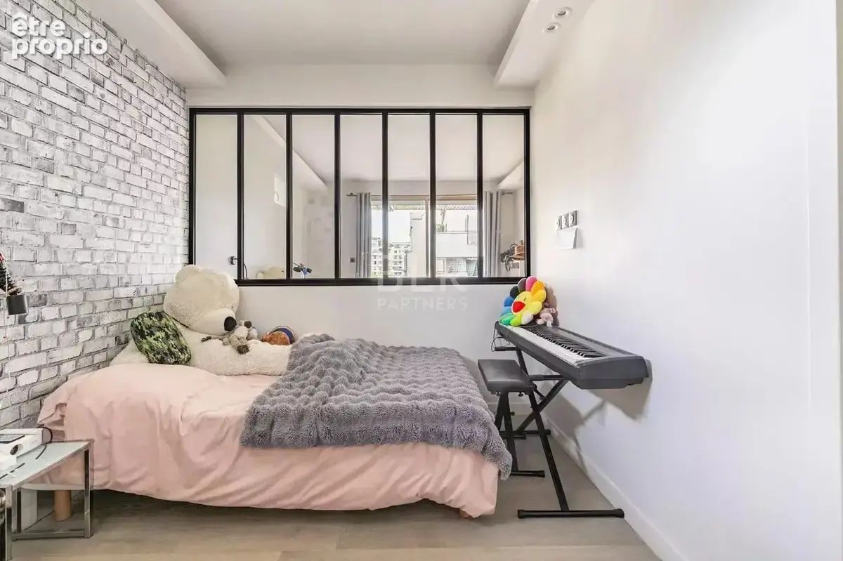 Beau 5 pièces avec balcon et vues dégagées ! - photo 6
