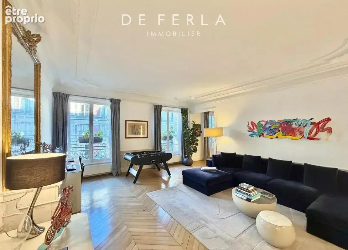 PARIS VII - Appartement traversant au calme absolu - photo 2