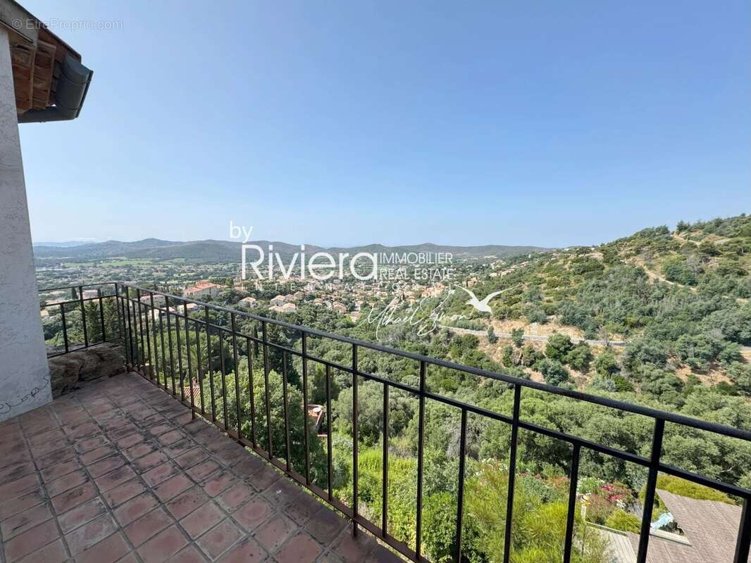 Maison à BORMES-LES-MIMOSAS