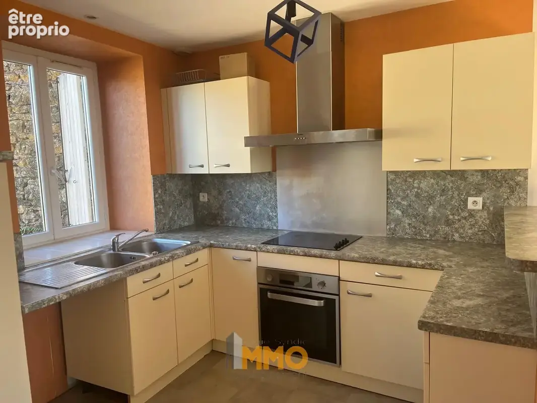 Maison de village avec terrain attenant - photo 3