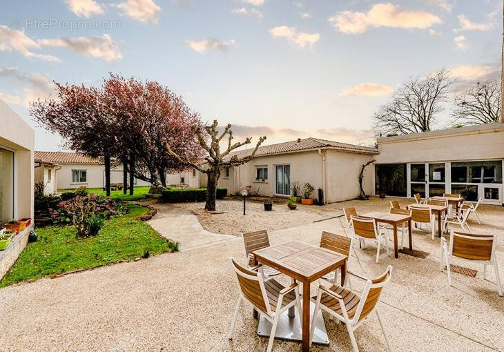 Appartement à EPARGNES