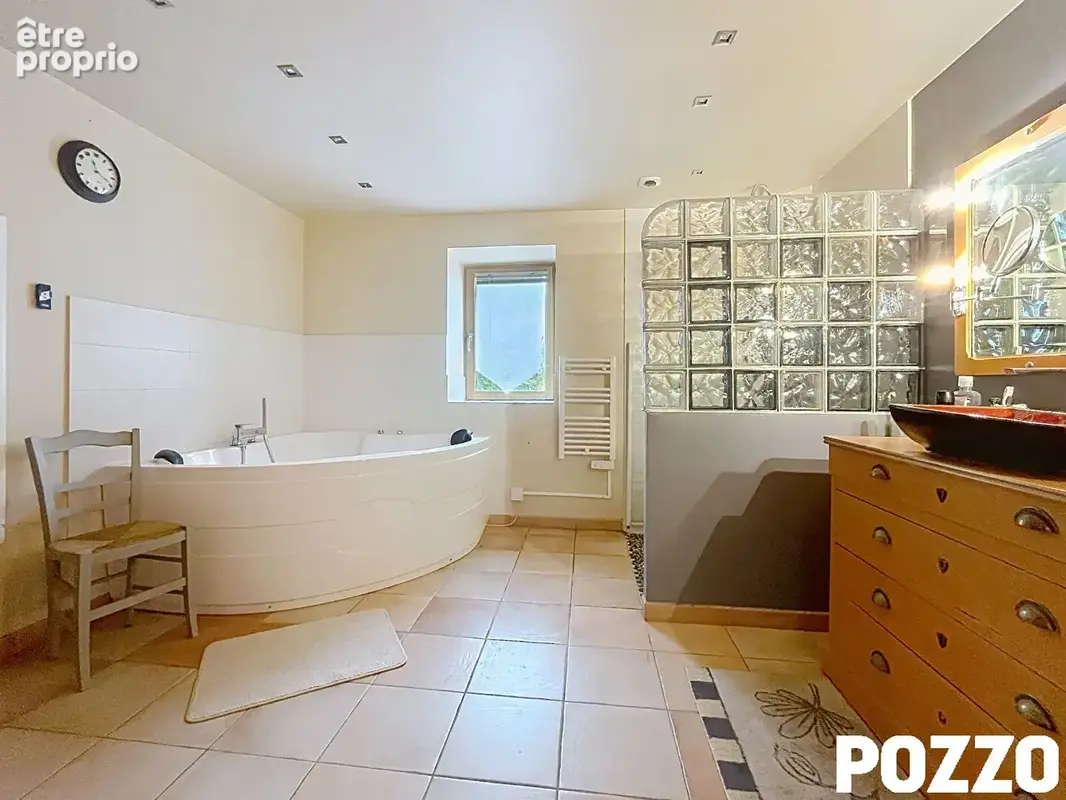 A Vendre - Cherrueix - Maison de caractère 6 pièce(s) 294 m² - photo 9