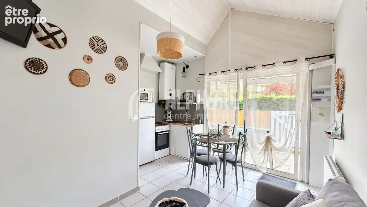 Exclusivité ALPHORE IMMOBILIER - Maison plain pied de 22m² - Un pied-à-terre à 300 m de la mer - photo 5