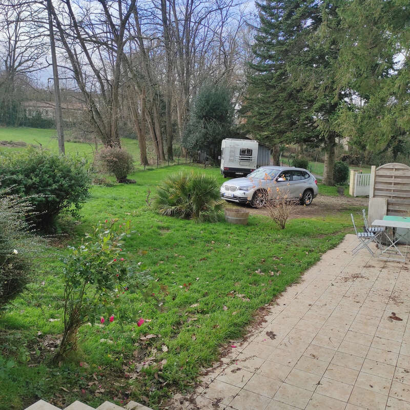 Maison à CHAMPCEVINEL