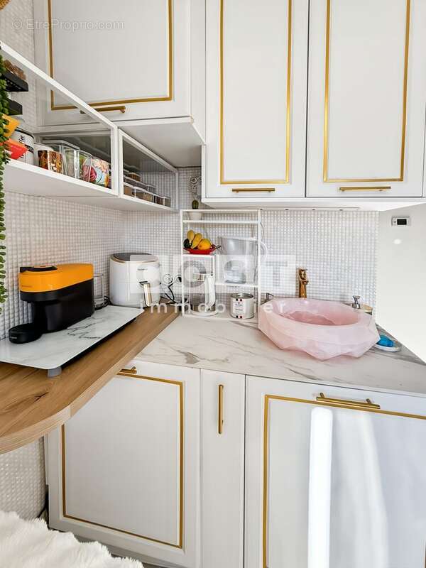 Appartement à LEVALLOIS-PERRET