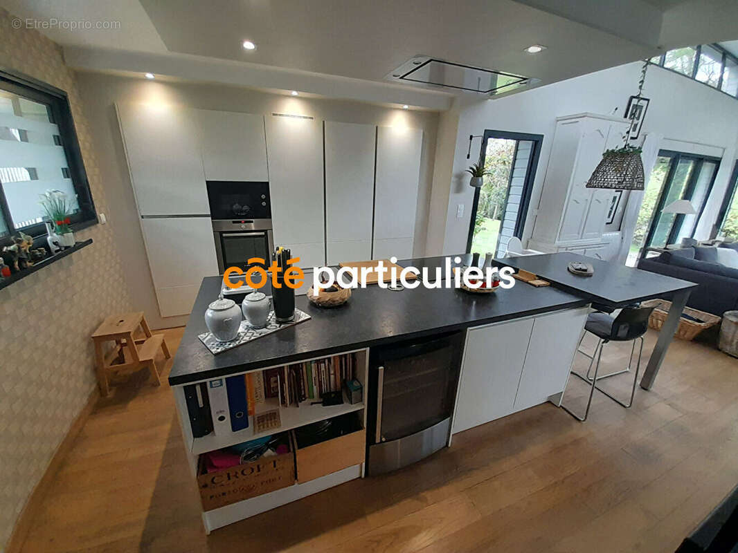 Maison et Gîte Mesnil Roc'H 7 pièces 205 m2 - photo 5