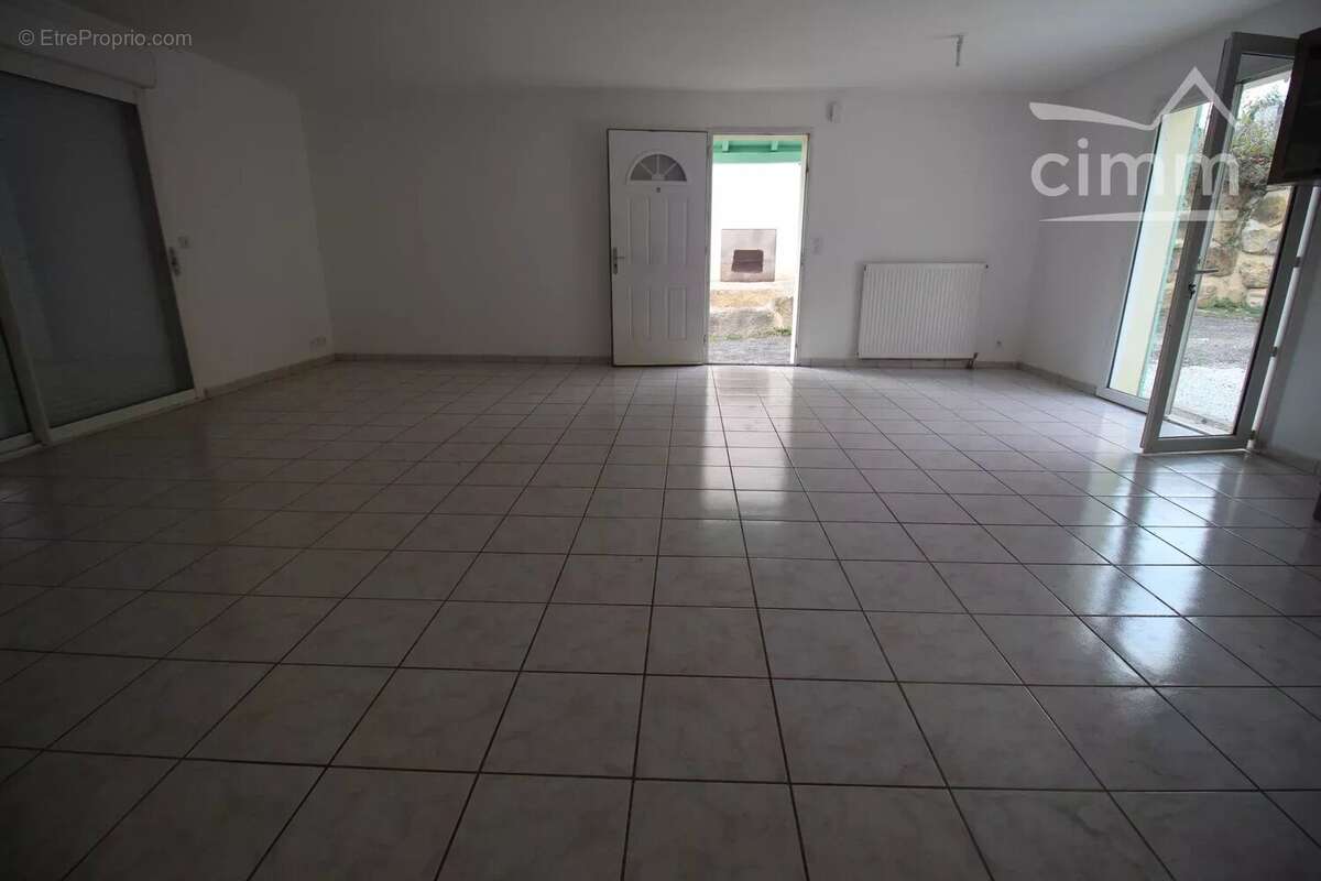 Maison à LUC-SUR-AUDE