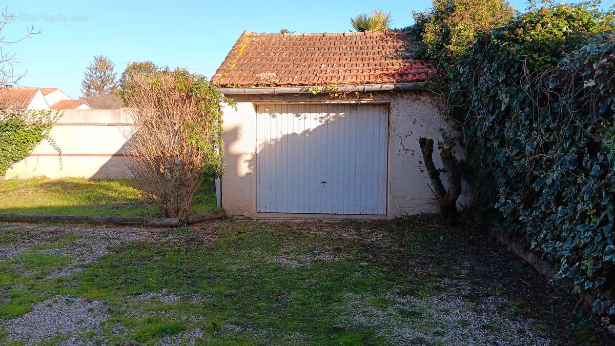 Maison à LABASTIDE-SAINT-PIERRE