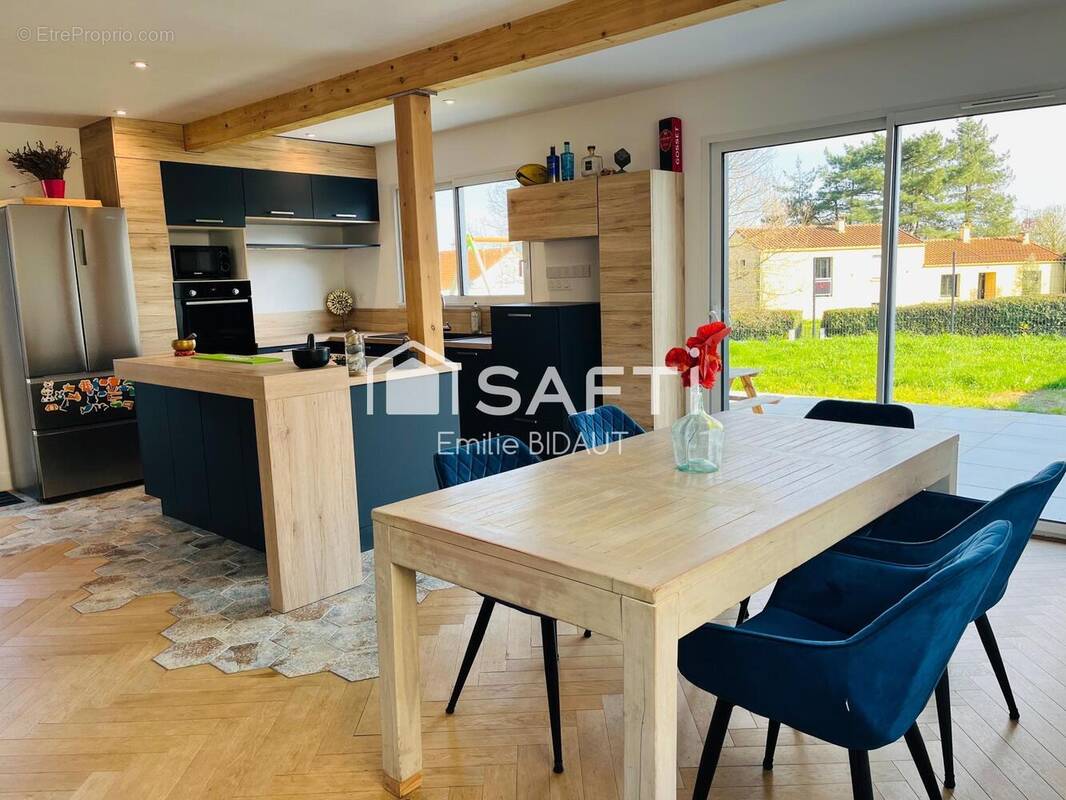 Photo 1 - Maison à MONTAIGU