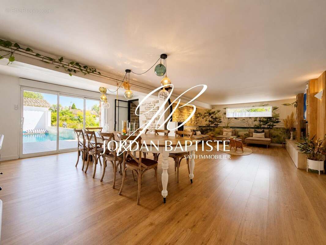Maison 215 m² à Montauban  - photo 3