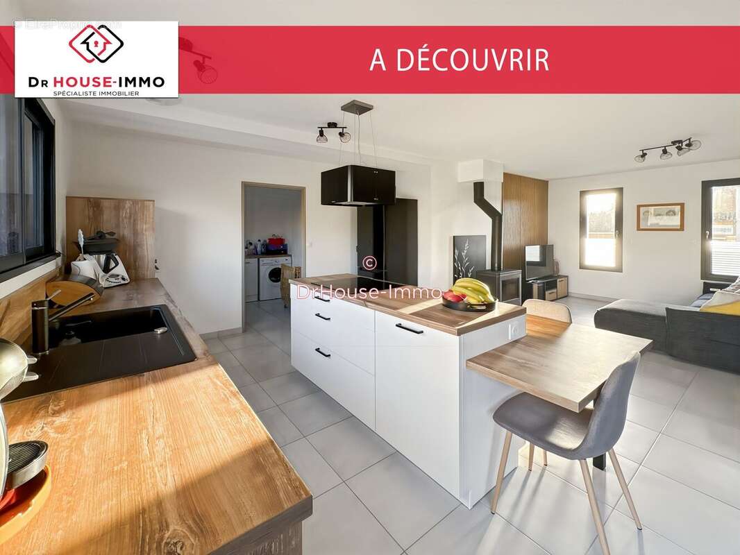 Maison à LE LUART