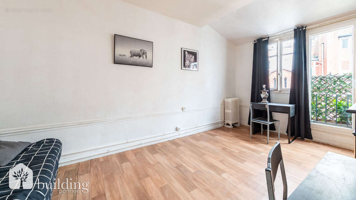 Appartement à PARIS-17E