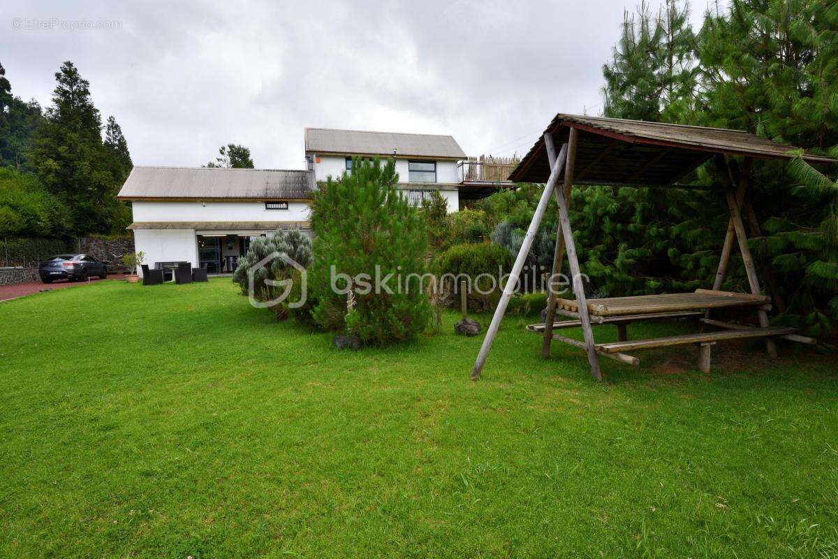 Bourg-Murat – Résidence d’Altitude Rare : Nature, Espace et Architecture Contemporaine - photo 4
