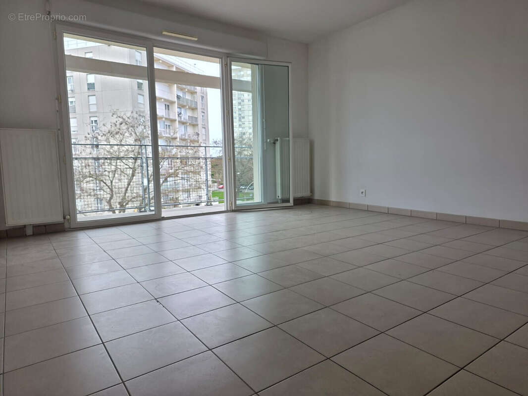 Appartement à LE MEE-SUR-SEINE