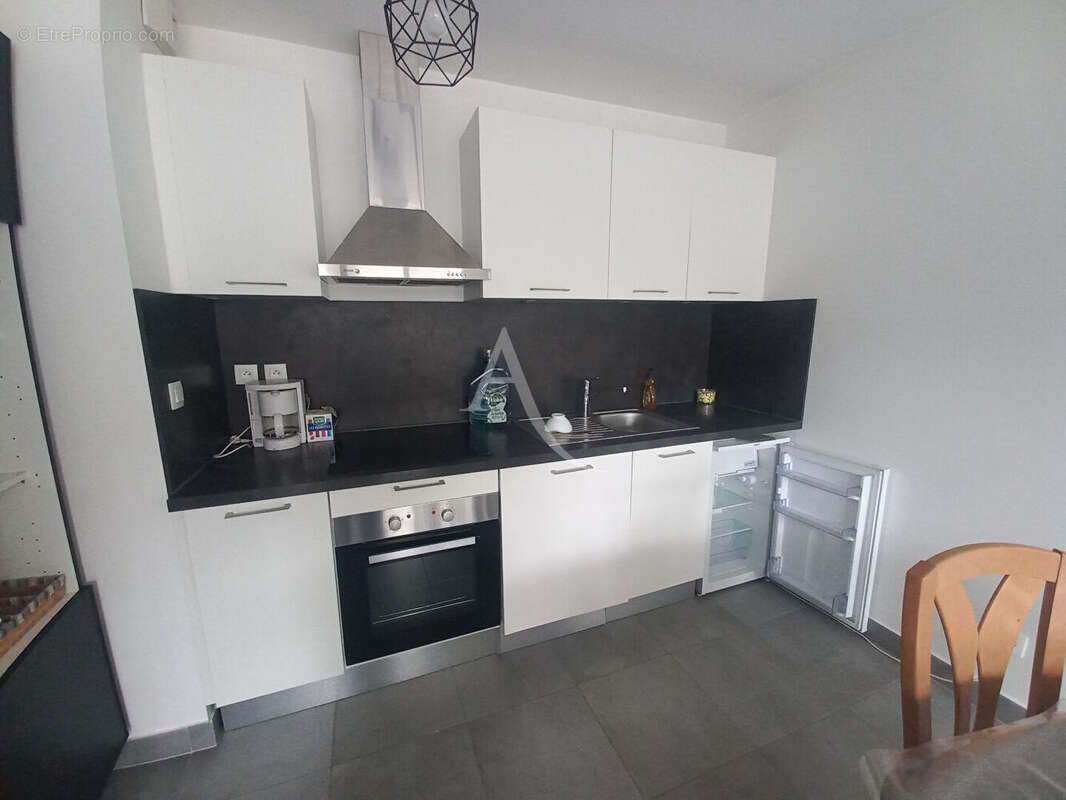 Quartier Saint-Mihiel - Appartement récent avec balcon et garage - photo 4