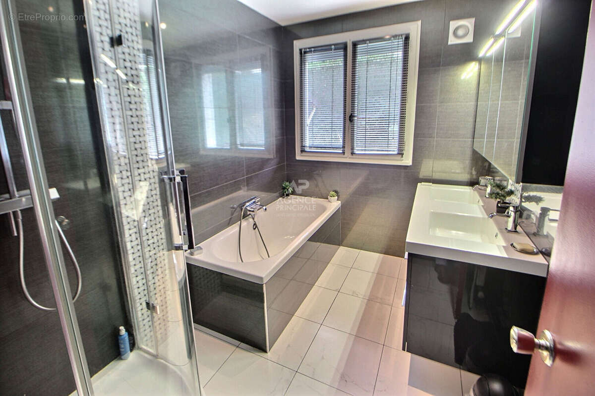 Maison à VERNOUILLET