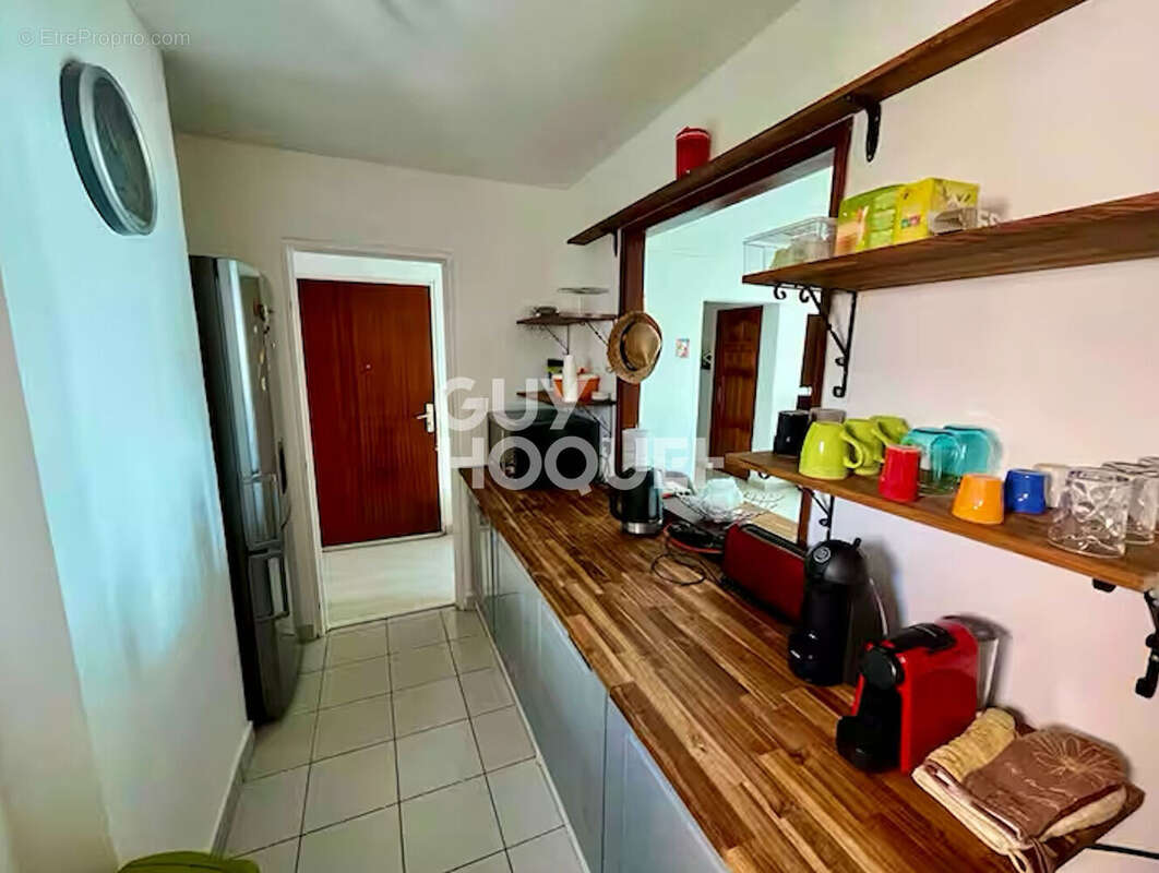Appartement Sainte Clotilde 3 pièce(s) 64.70 m2 - photo 4
