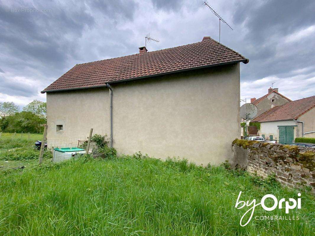 Maison à MARCILLAT-EN-COMBRAILLE