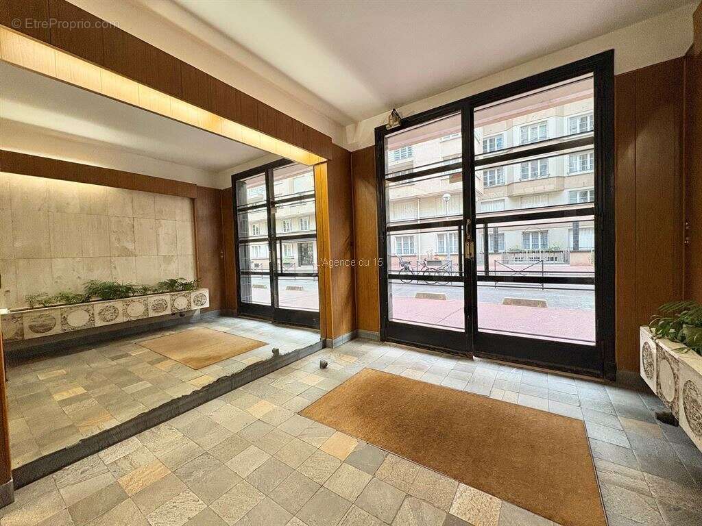 Appartement à ISSY-LES-MOULINEAUX