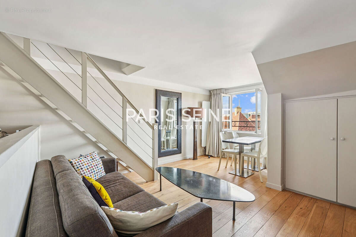 Paris Seine - Duplex en dernier étage ! - photo 4
