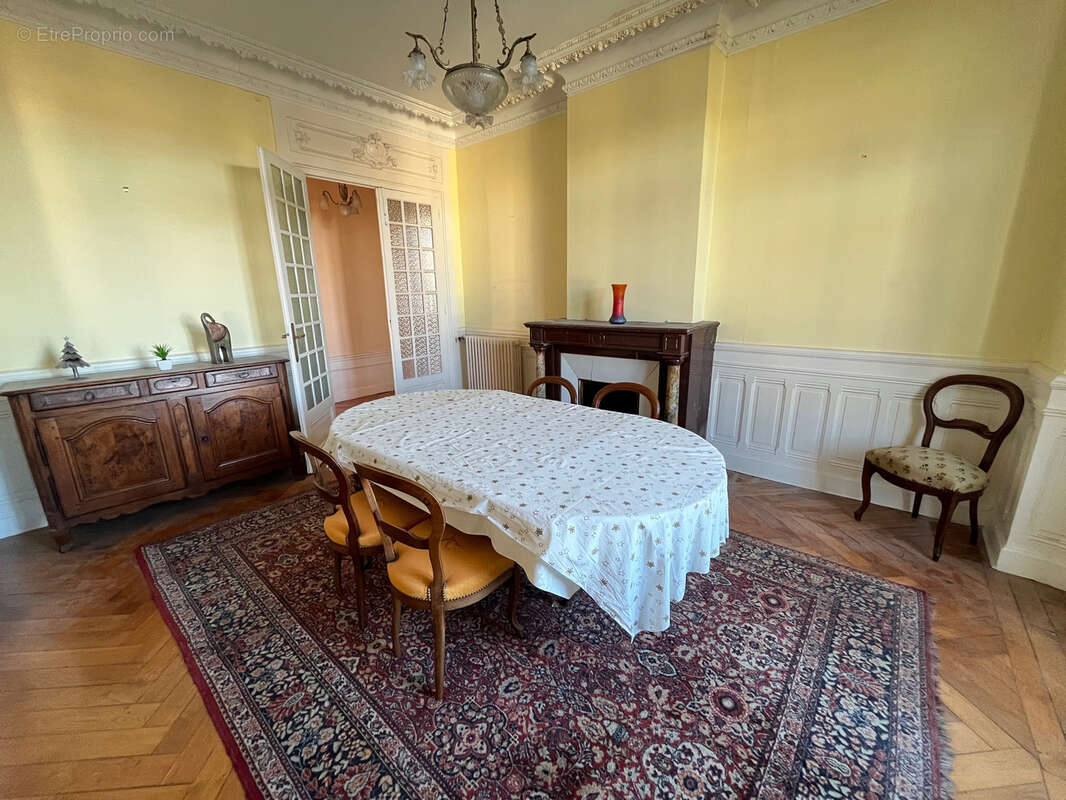 Appartement à SAINT-ETIENNE