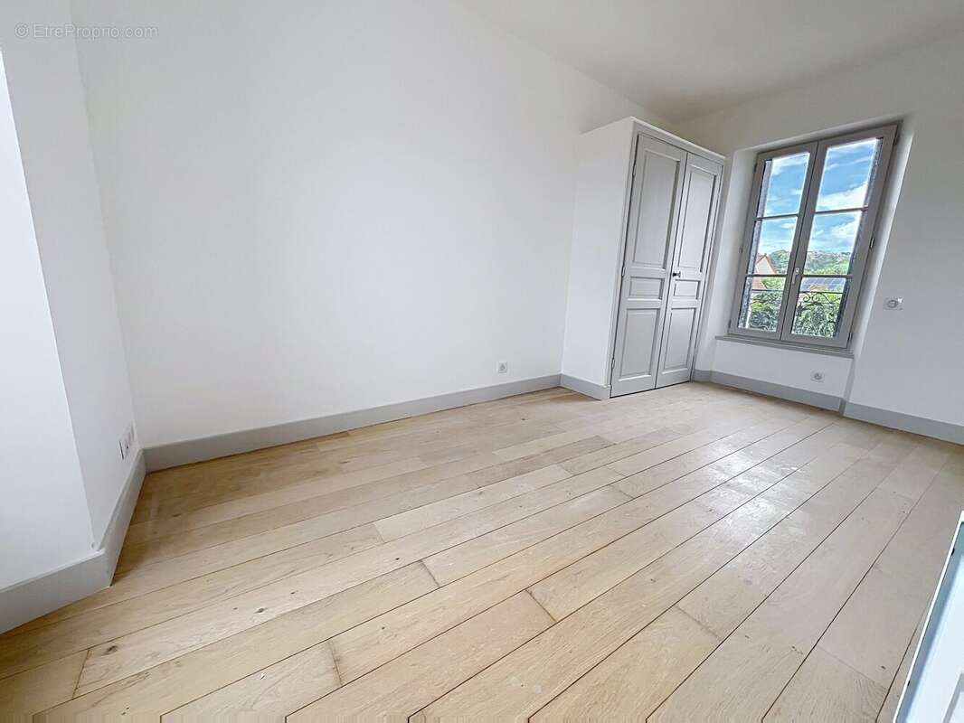 Maison à GARCHES