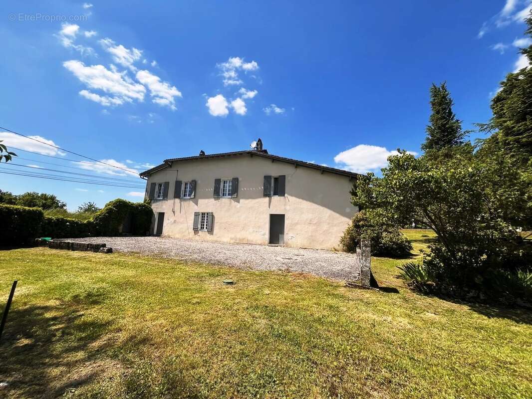 Maison à VERTEILLAC