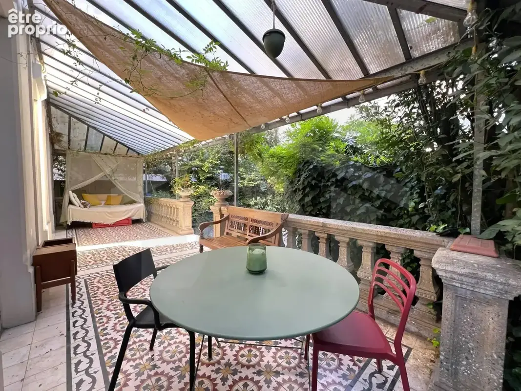 Maison de caractere en plein du quartier championnet - photo 6