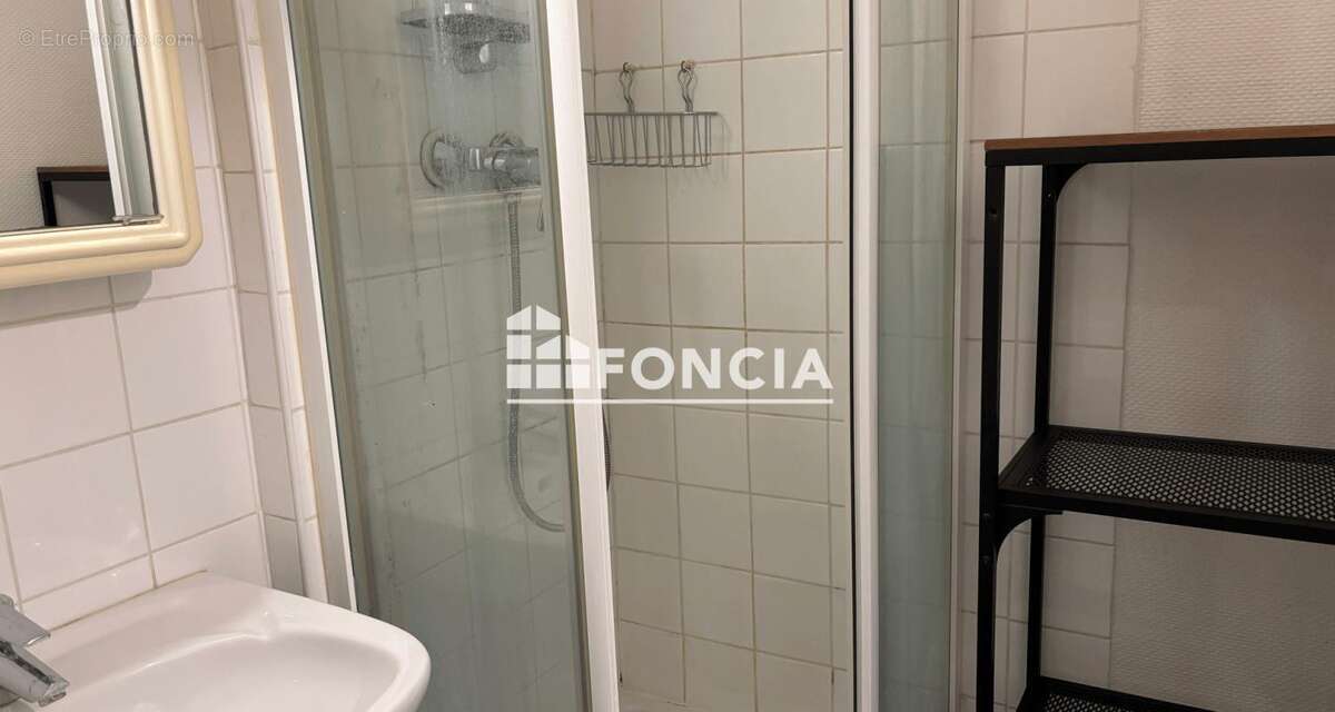 Grenoble rue mallifaud - a vendre grand studio 25,74 m², tres bon etat - photo 11