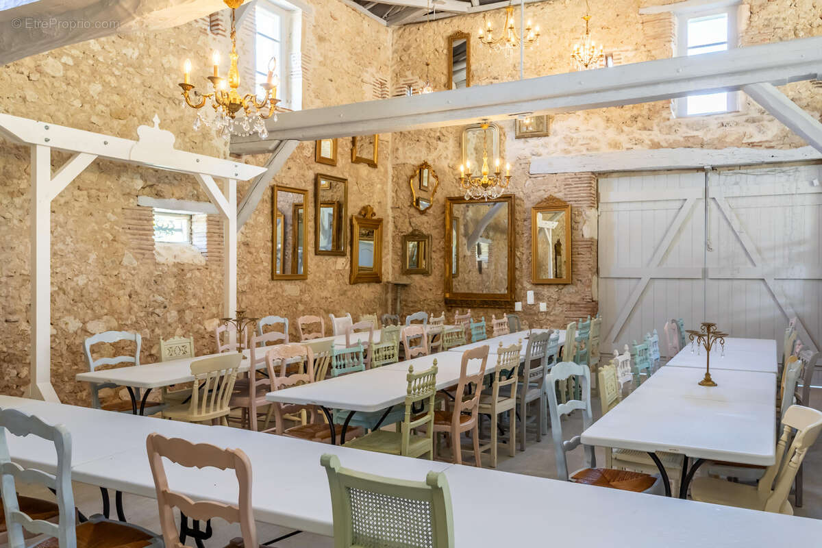 Domaine avec manoir, installations événementielles, annexes et atelier - photo 38