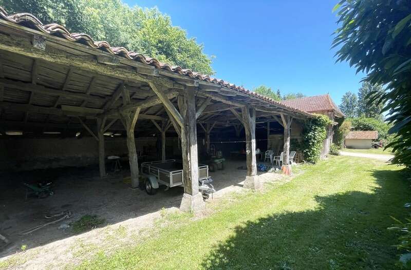 Maison à BARBEZIEUX-SAINT-HILAIRE