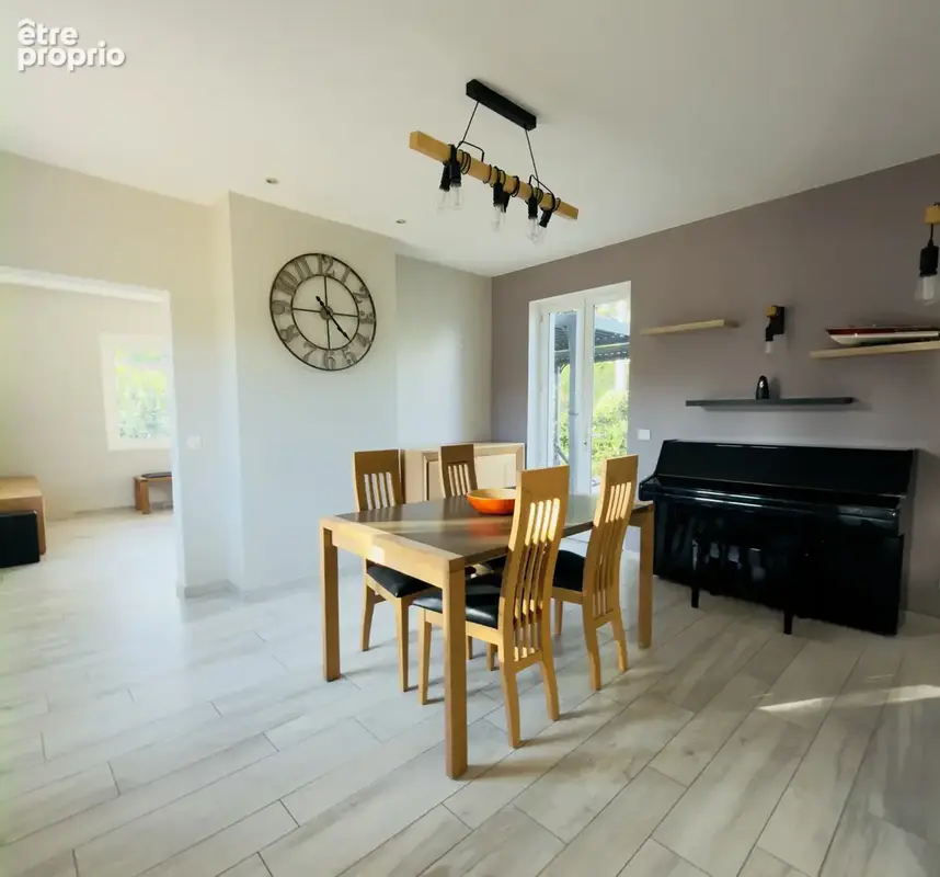 Maison de caractère avec dépendance et terrain constructible - photo 5