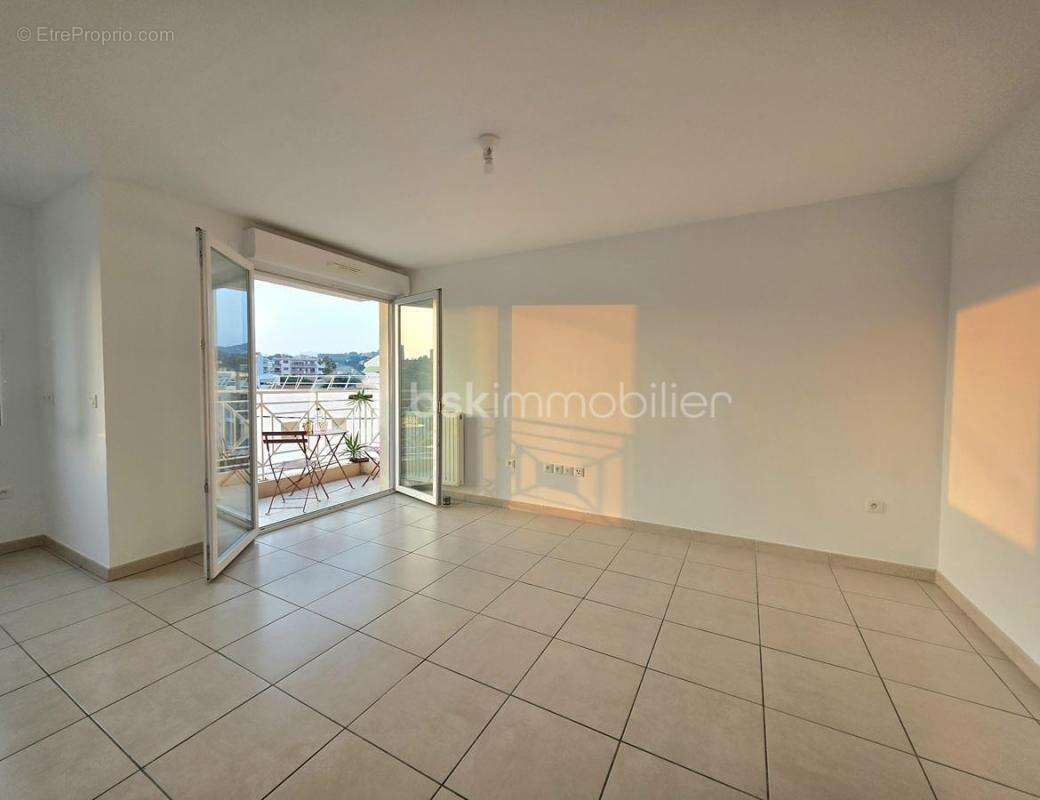 Appartement à LE CANNET