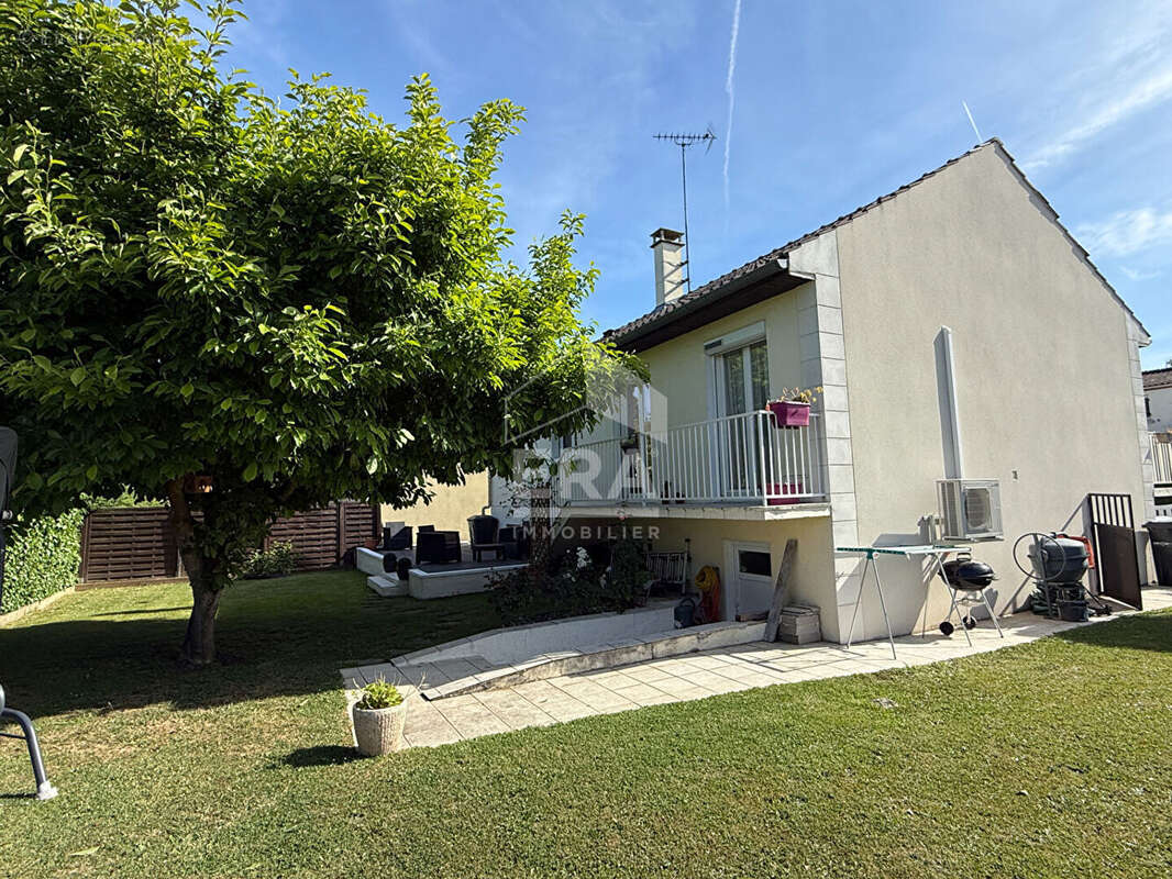 Maison à PONTAULT-COMBAULT