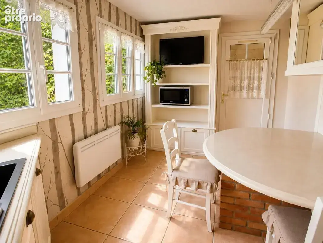 Propriété d'exception aux multiples possibilités - 384 m² - photo 5