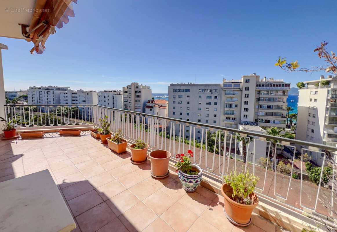 Appartement à CANNES