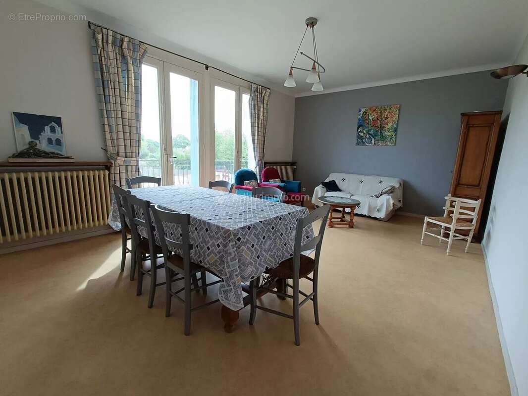 Maison divisée en deux appartements T2 et T4 - photo 2