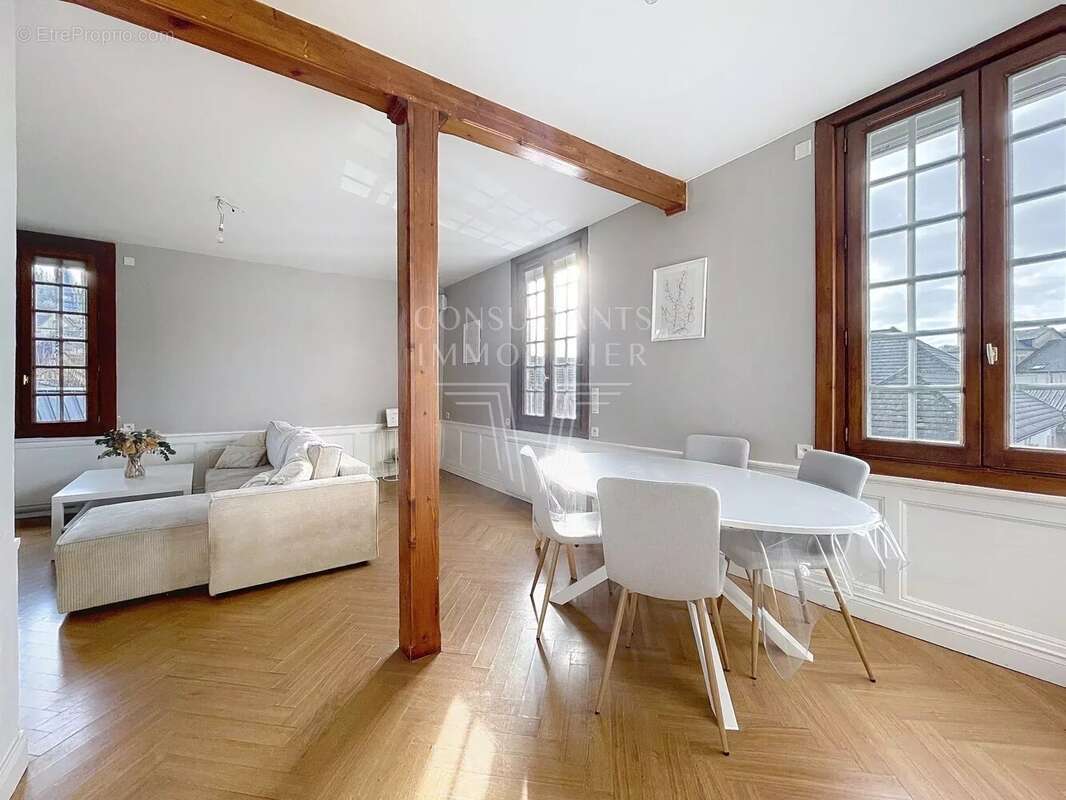 Maison à CORMEILLES