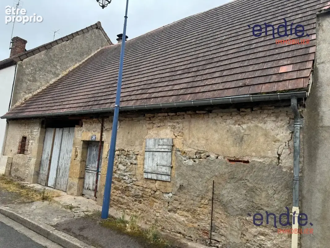 Maison à SAINT-PIERRE-LE-MOUTIER