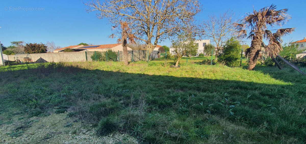 Maison à ECHILLAIS