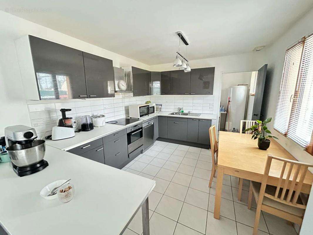 Maison à FERRIERES-EN-GATINAIS