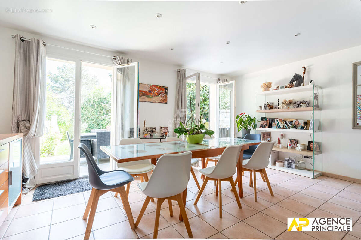 Maison à MAISONS-LAFFITTE