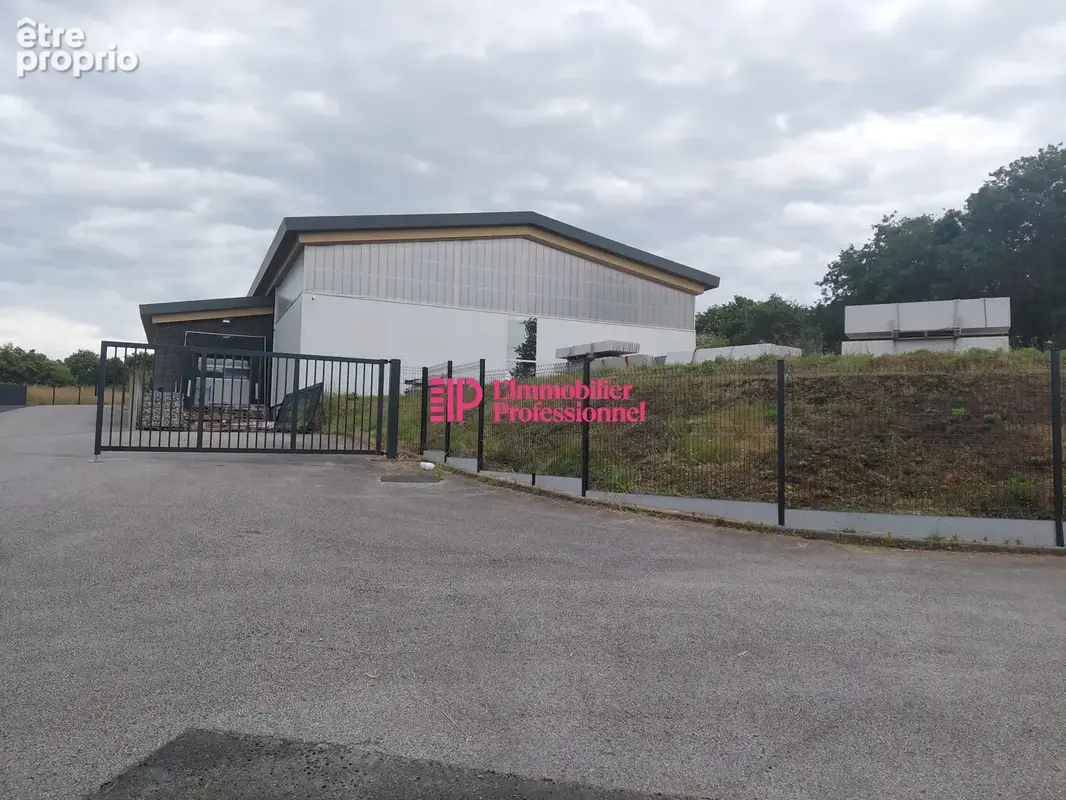 Commerce 570 m² à vendre à Quimper (29000) - photo 8