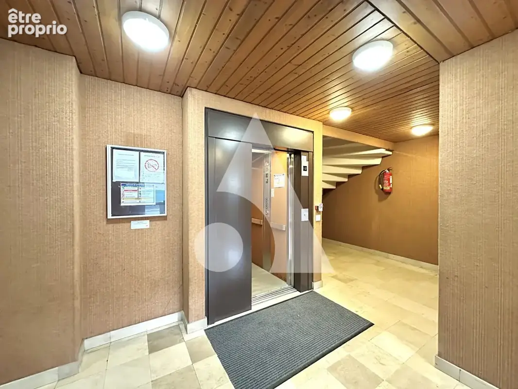 Appartement Figeac 63.70m², 3 pièces, ascenseur, garage et place de parking. - photo 10